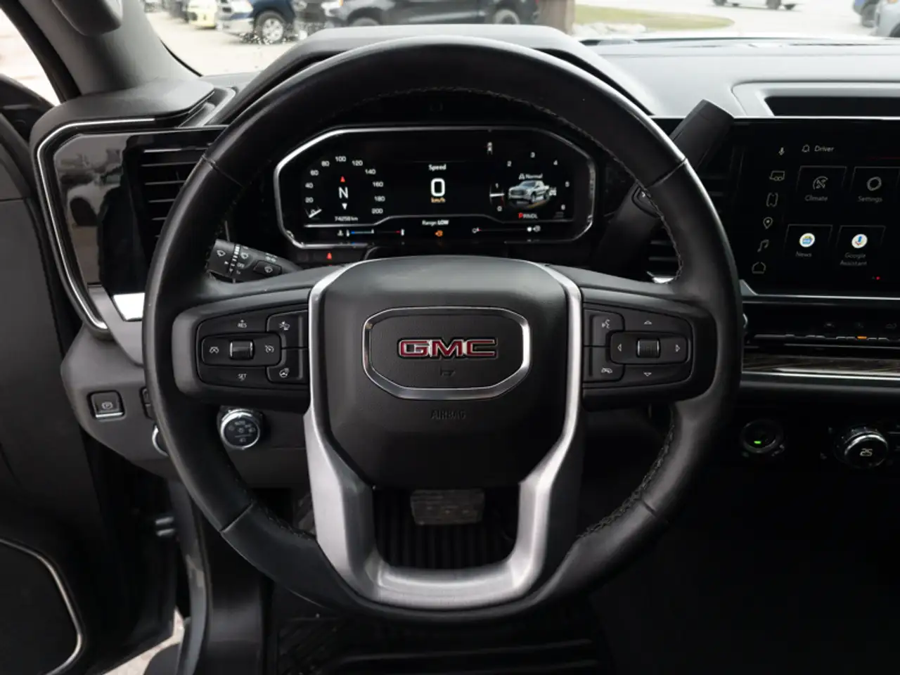 GMC Sierra 1500 photo GMC Sierra 1500
