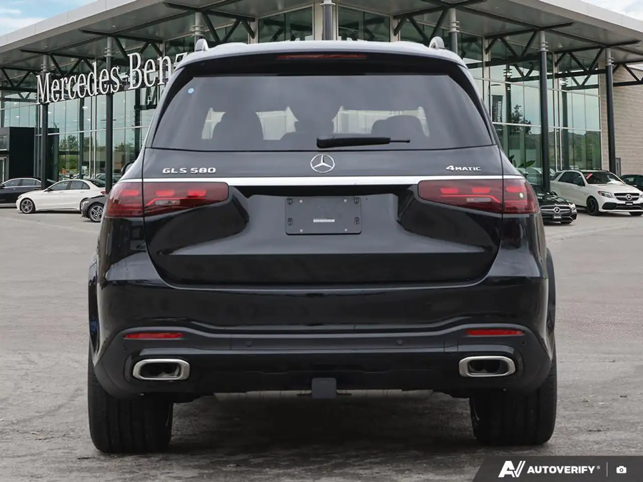 Mercedes-Benz GLS снимка Mercedes-Benz GLS