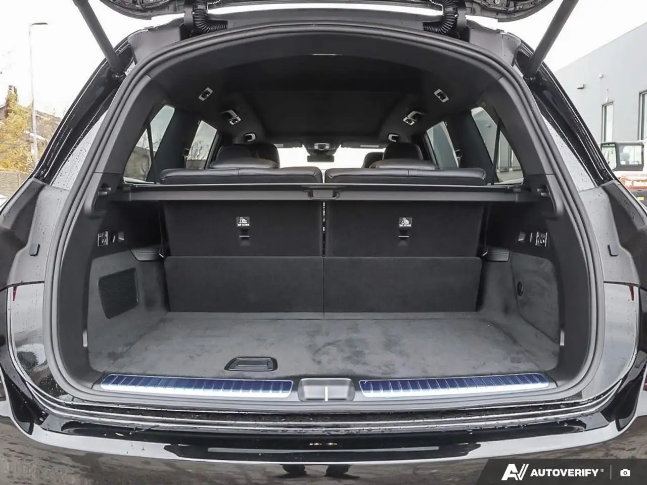 Mercedes-Benz GLS снимка Mercedes-Benz GLS