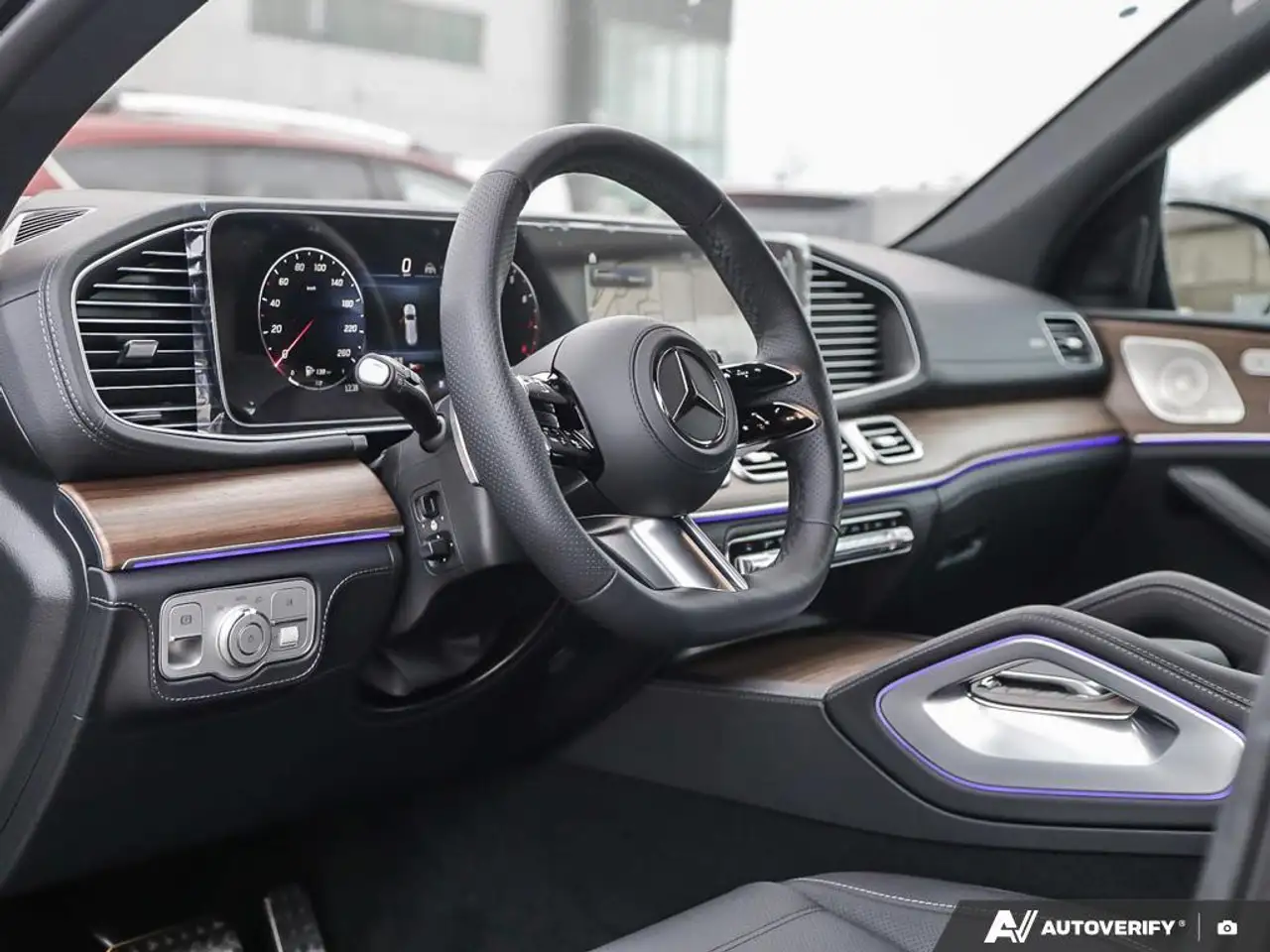 Mercedes-Benz GLS снимка Mercedes-Benz GLS