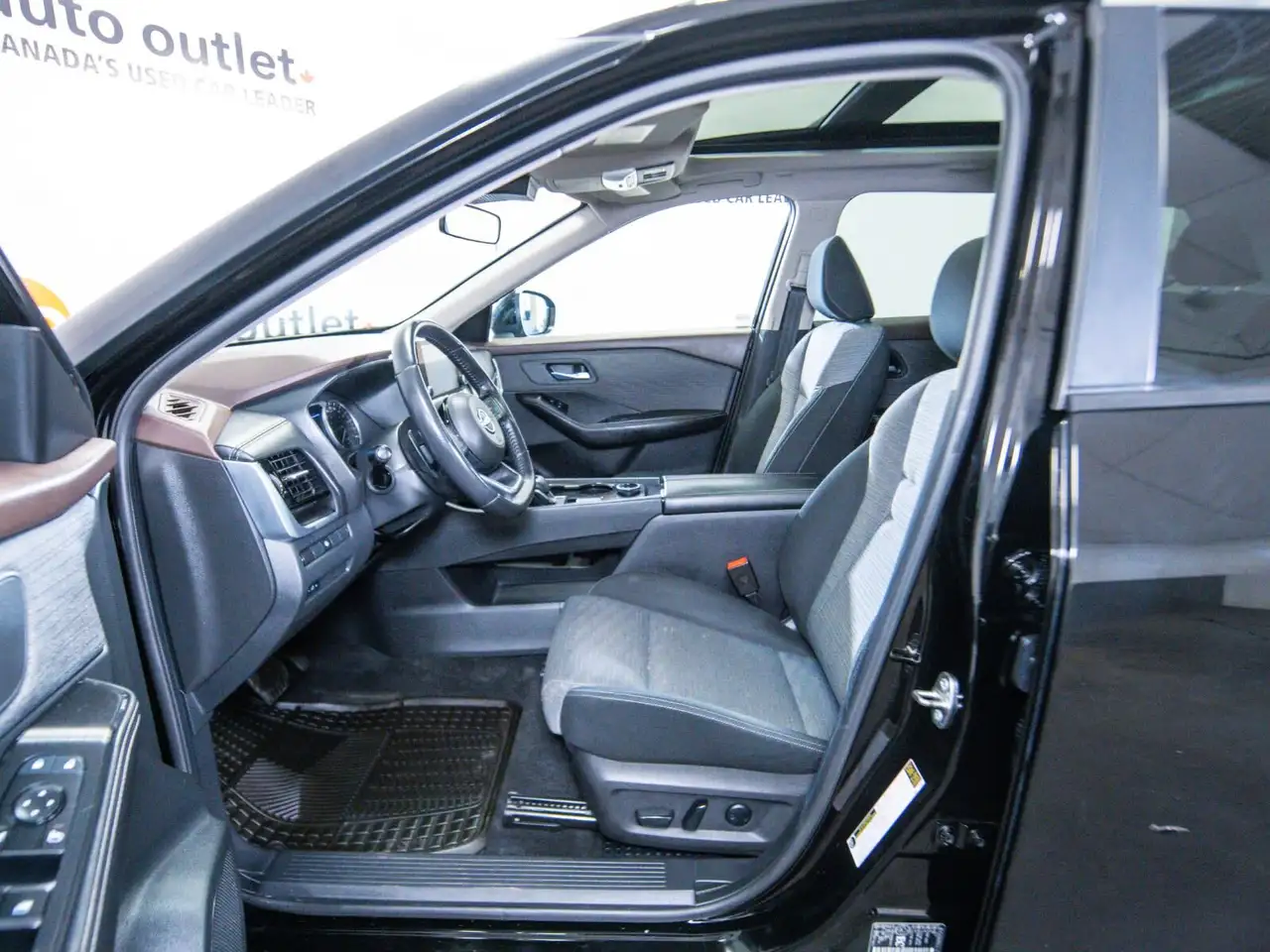 Nissan Rogue photo Nissan Rogue