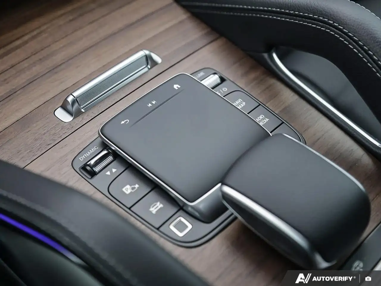 Mercedes-Benz GLS снимка Mercedes-Benz GLS