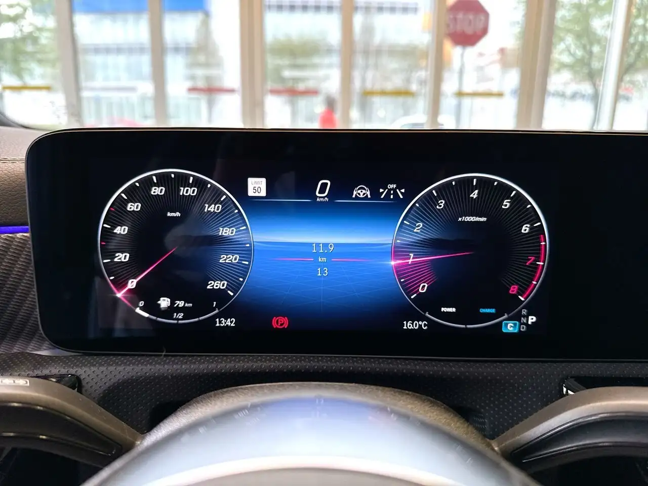 Mercedes-Benz CLA photo Mercedes-Benz CLA
