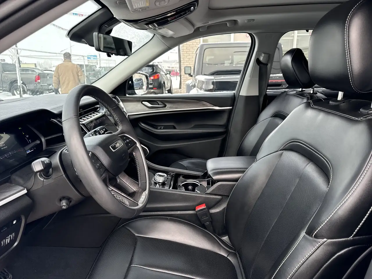 Jeep Grand Cherokee снимка Jeep Grand Cherokee