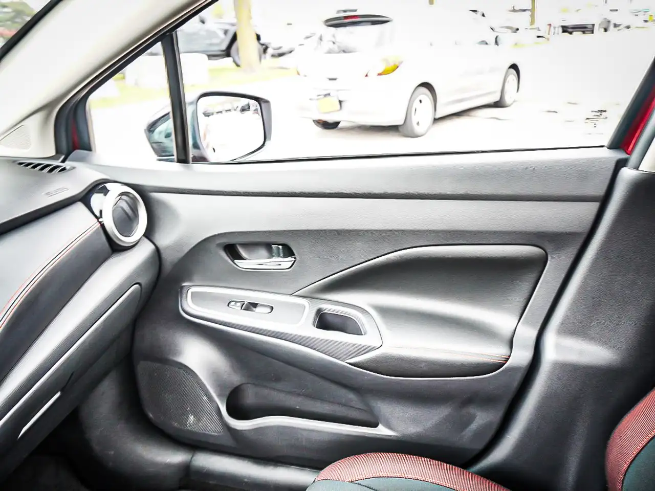 Nissan Versa photo Nissan Versa