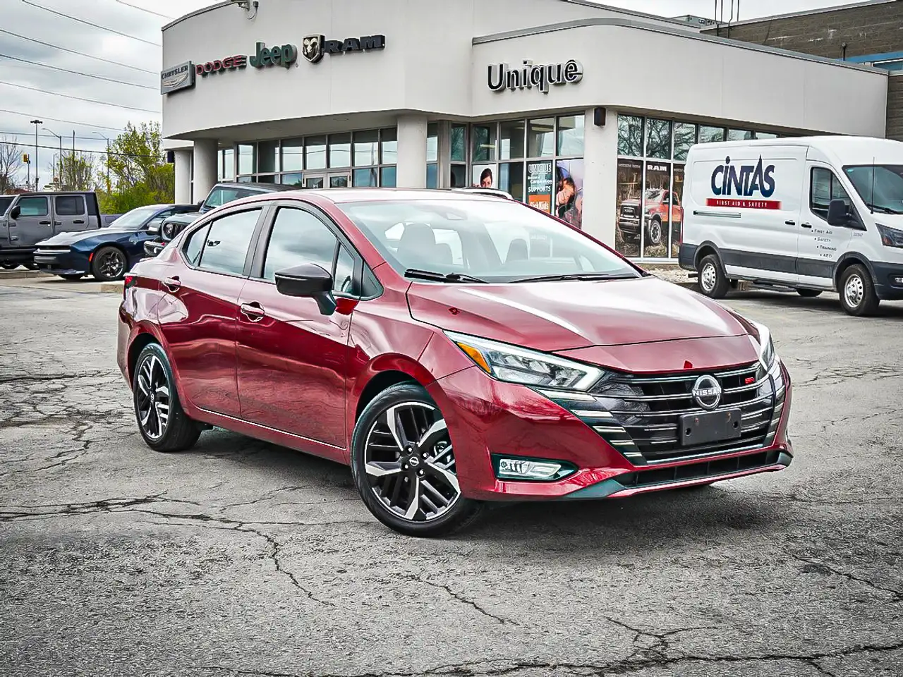 Nissan Versa photo Nissan Versa