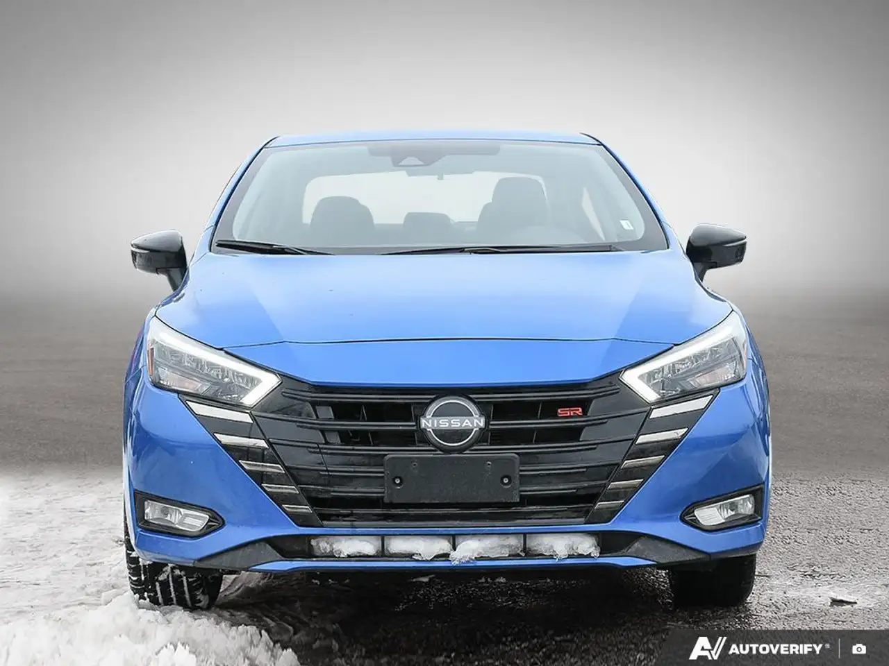 Nissan Versa fotografie Nissan Versa