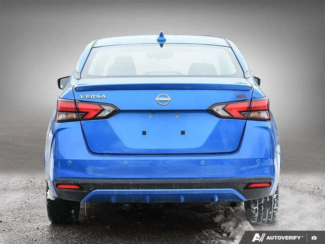 Nissan Versa fotografie Nissan Versa