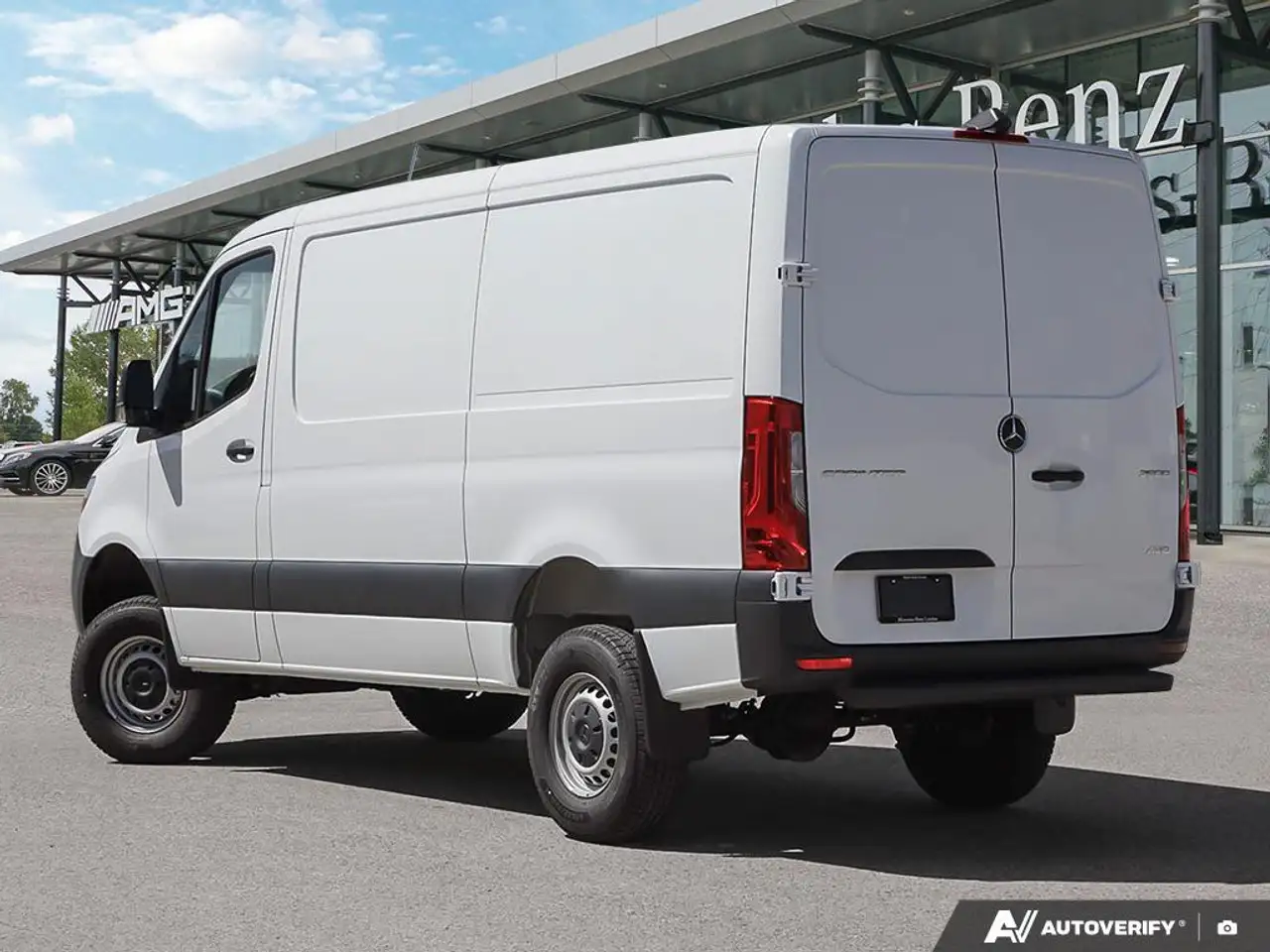 Mercedes-Benz Sprinter photo Mercedes-Benz Sprinter
