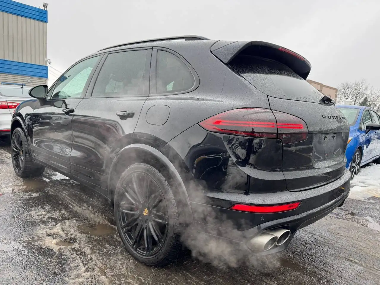 Porsche Cayenne photo Porsche Cayenne