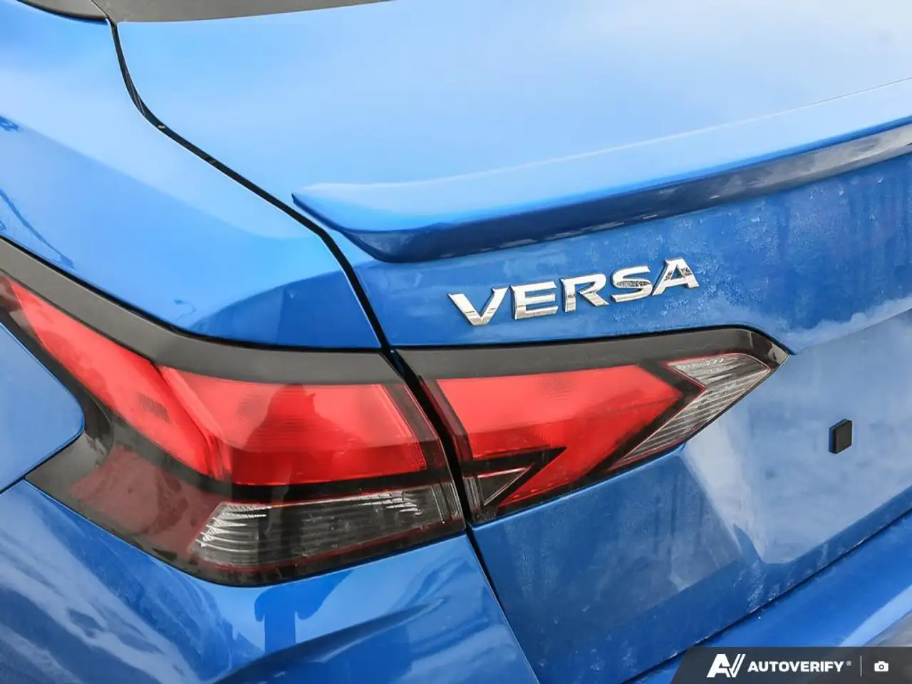 Nissan Versa fotografie Nissan Versa