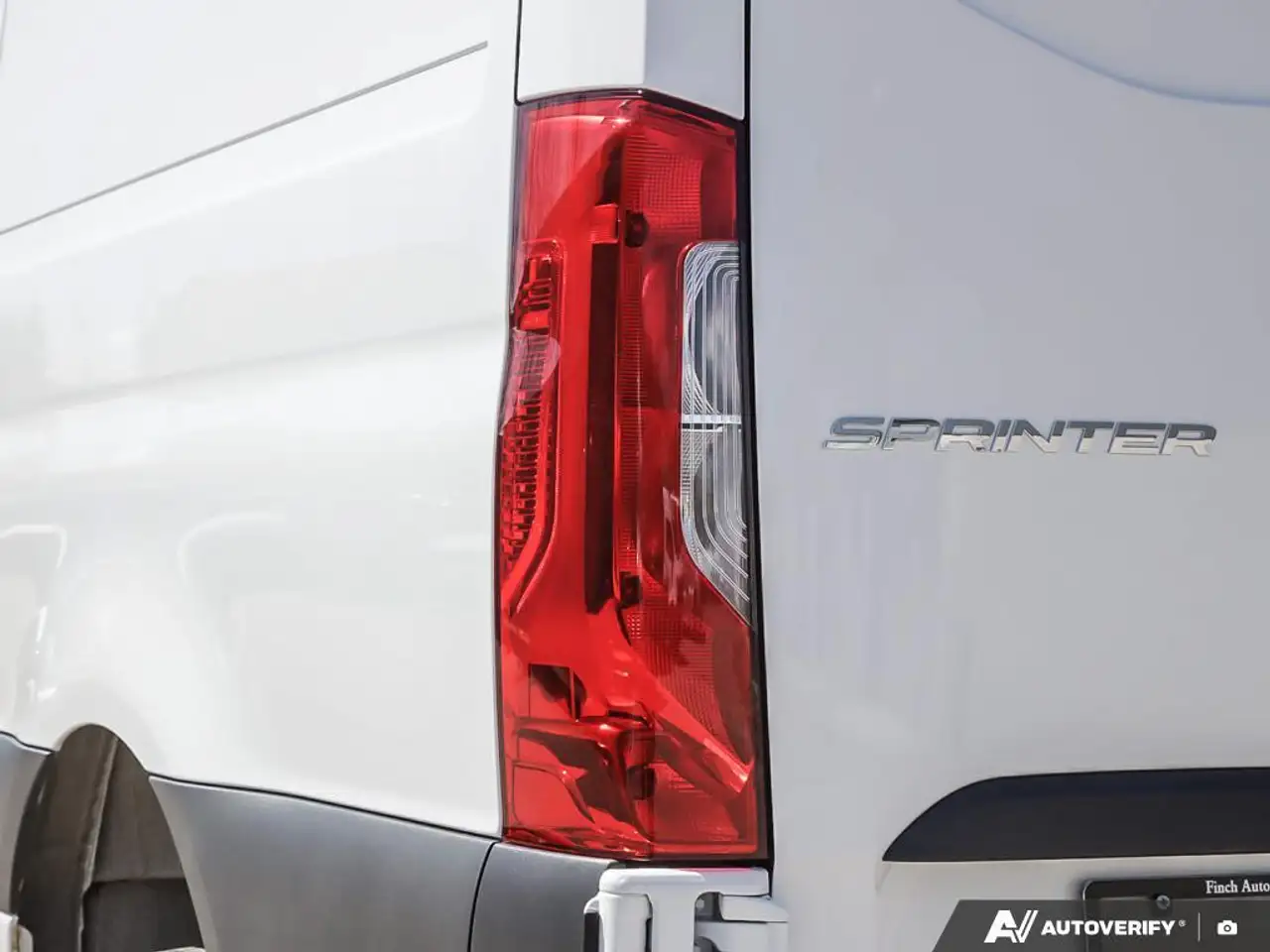 Mercedes-Benz Sprinter photo Mercedes-Benz Sprinter