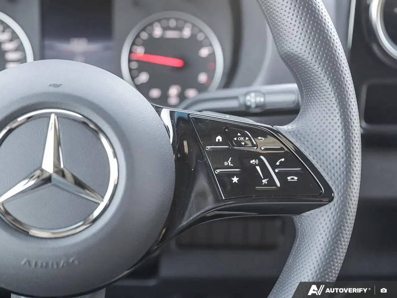 Mercedes-Benz Sprinter photo Mercedes-Benz Sprinter