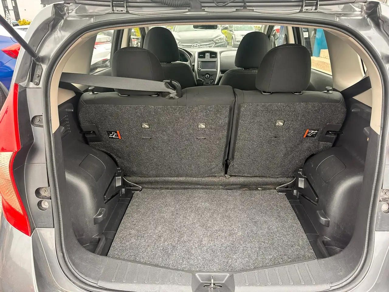 Nissan Note снимка Nissan Note