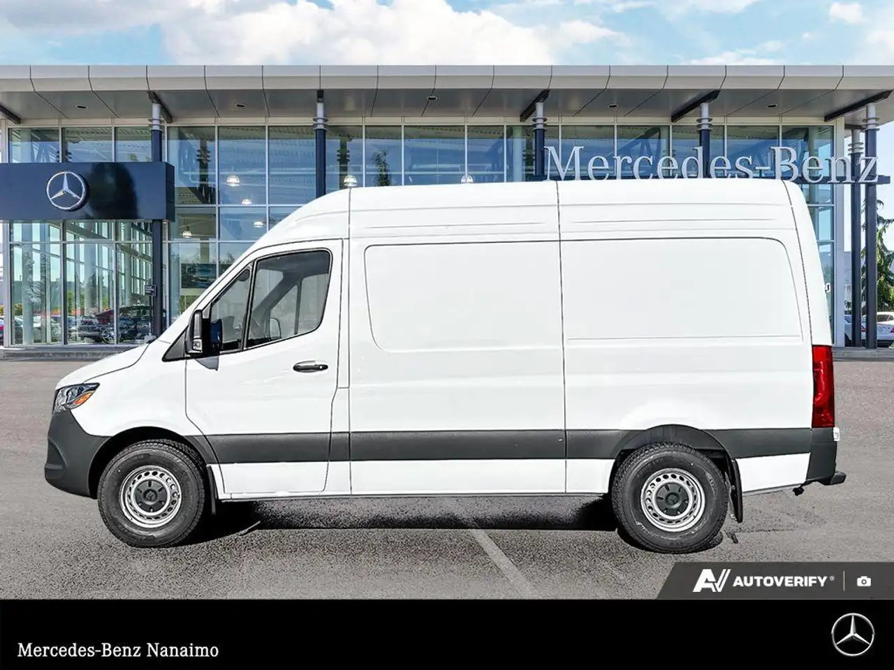 Mercedes-Benz Sprinter photo Mercedes-Benz Sprinter