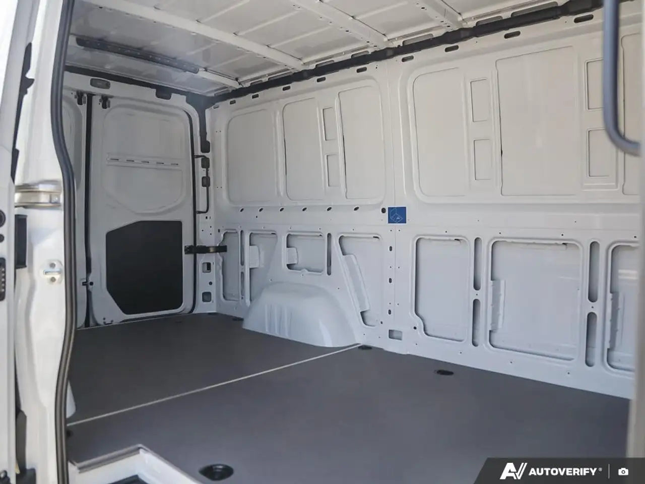 Mercedes-Benz Sprinter photo Mercedes-Benz Sprinter