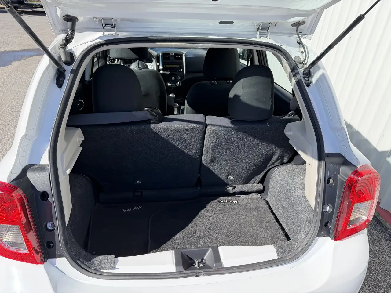 Nissan Micra photo Nissan Micra