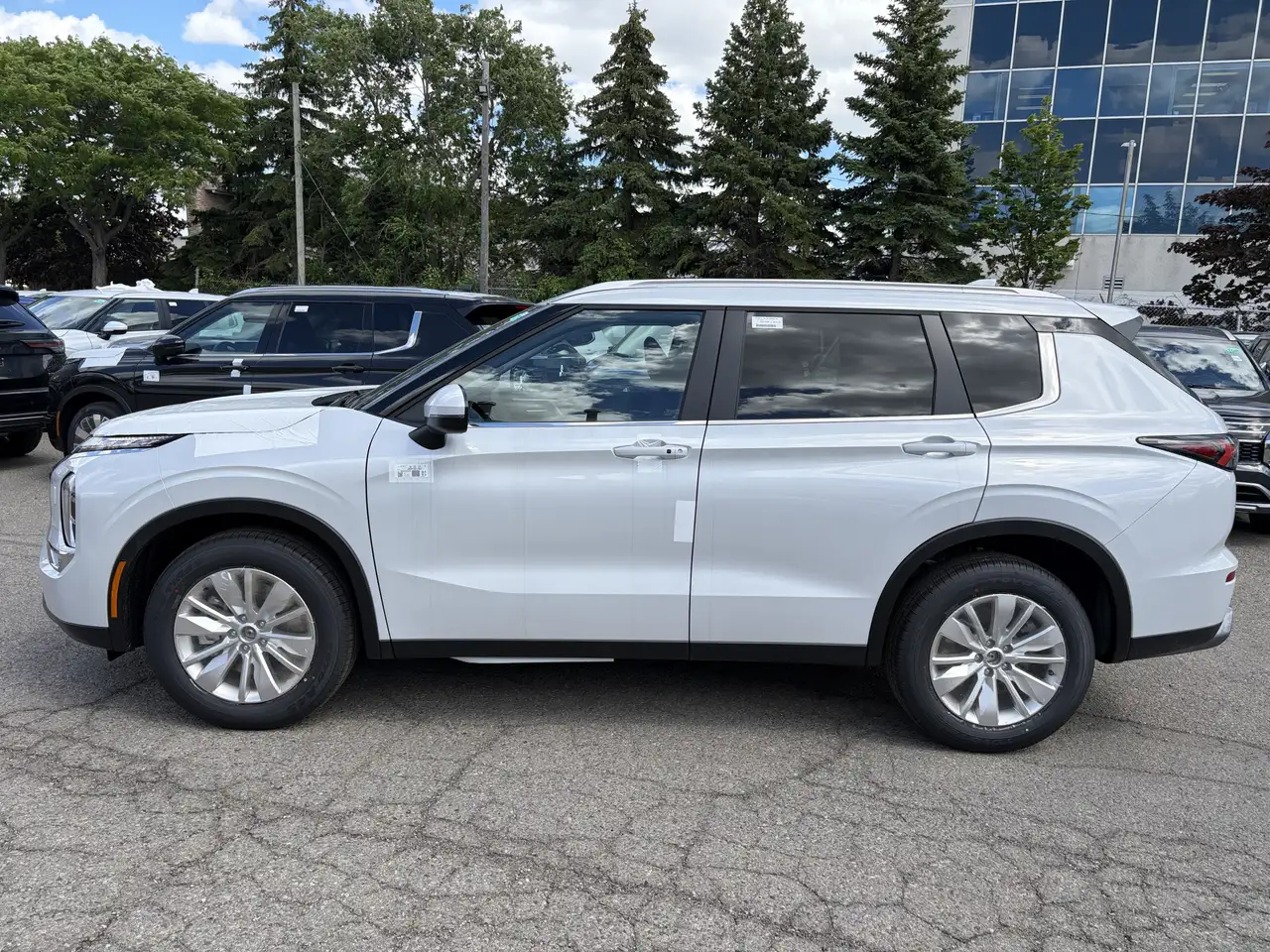 Mitsubishi Outlander снимка Mitsubishi Outlander