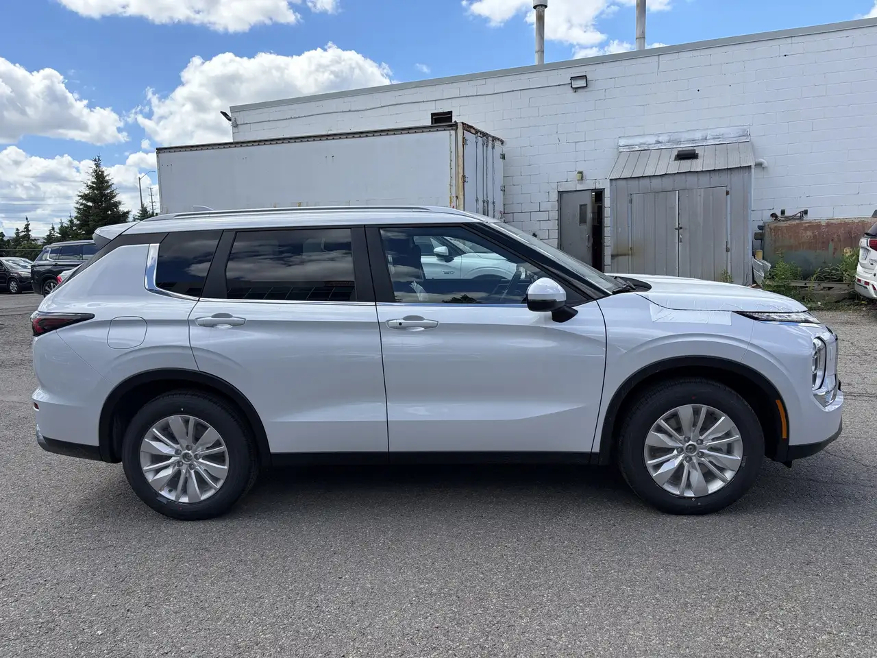 Mitsubishi Outlander снимка Mitsubishi Outlander