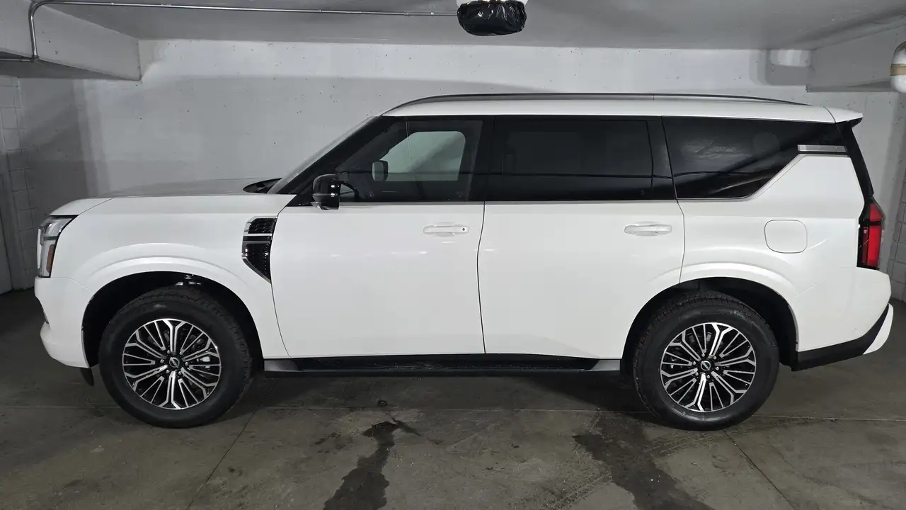 Nissan Armada снимка Nissan Armada