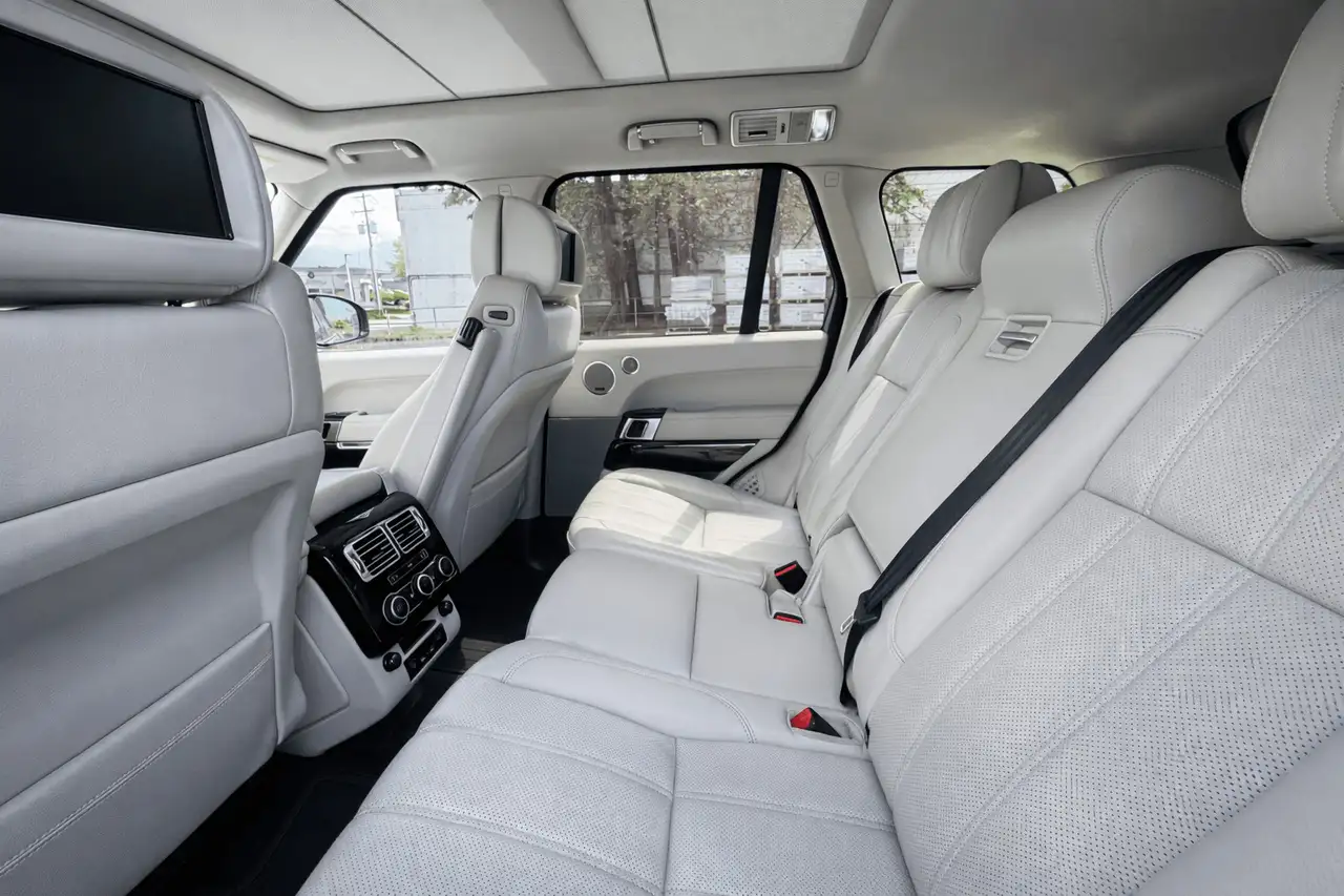 Land Rover Range Rover photo Land Rover Range Rover