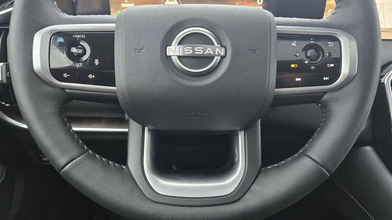 Nissan Armada снимка Nissan Armada