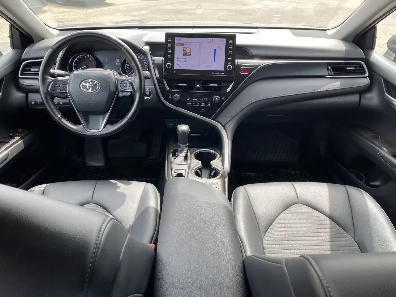 Toyota Camry снимка Toyota Camry