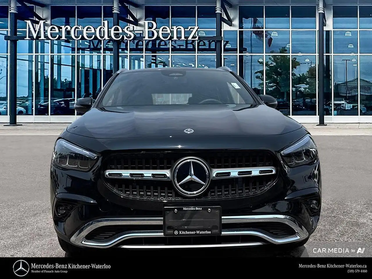 Mercedes-Benz GLA снимка Mercedes-Benz GLA