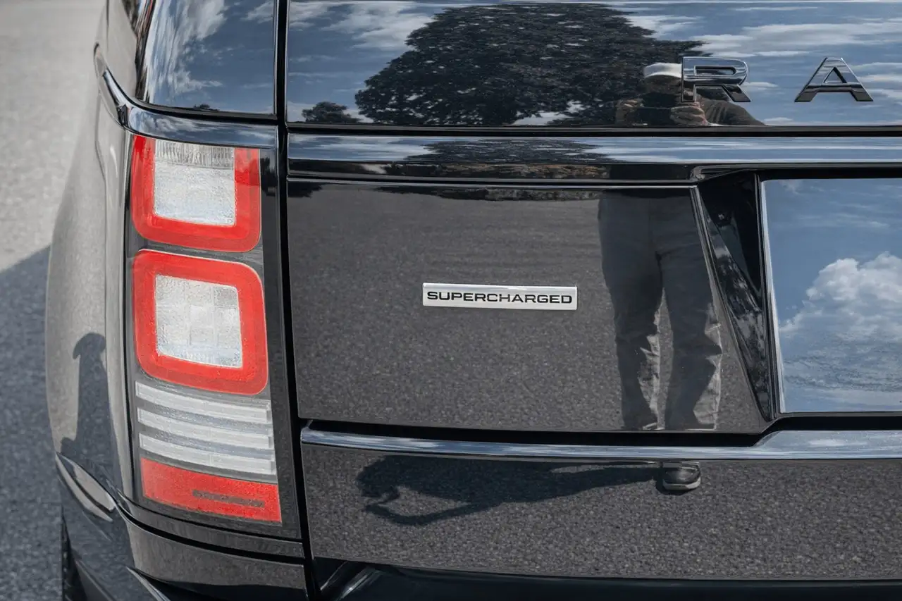 Land Rover Range Rover photo Land Rover Range Rover