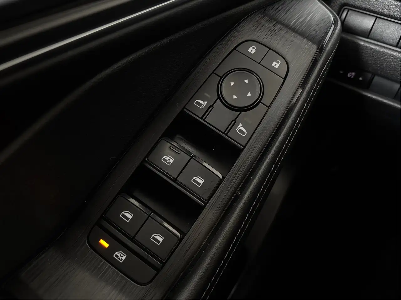 Nissan Rogue photo Nissan Rogue