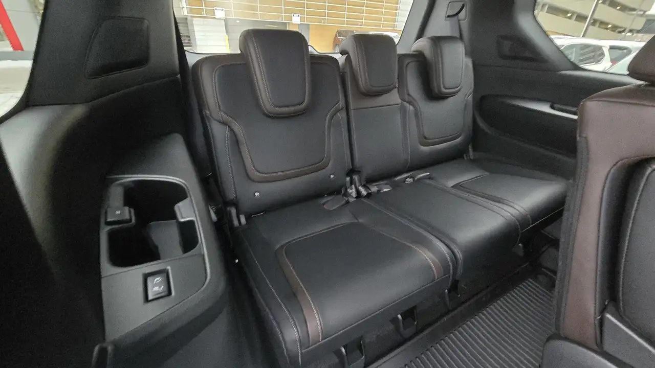 Nissan Armada снимка Nissan Armada