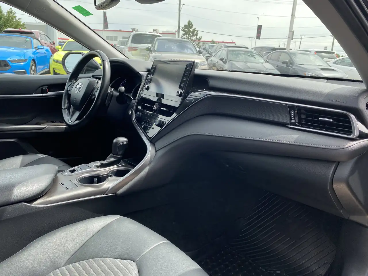 Toyota Camry снимка Toyota Camry