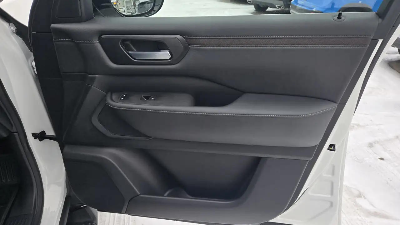 Nissan Armada снимка Nissan Armada
