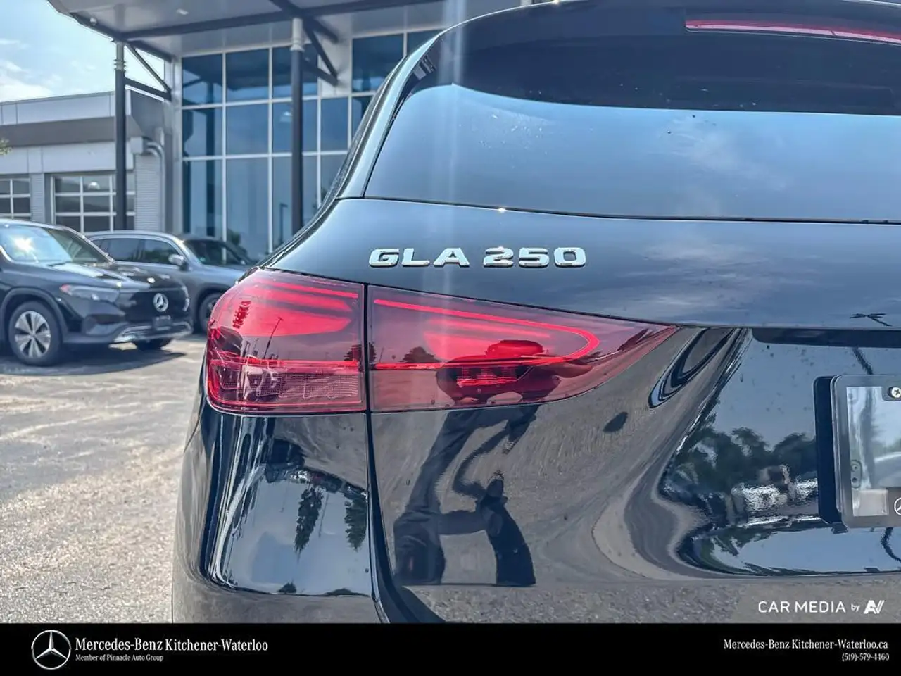 Mercedes-Benz GLA снимка Mercedes-Benz GLA