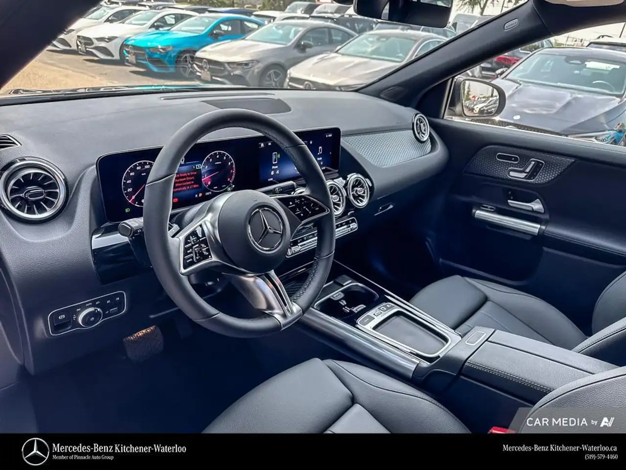 Mercedes-Benz GLA снимка Mercedes-Benz GLA