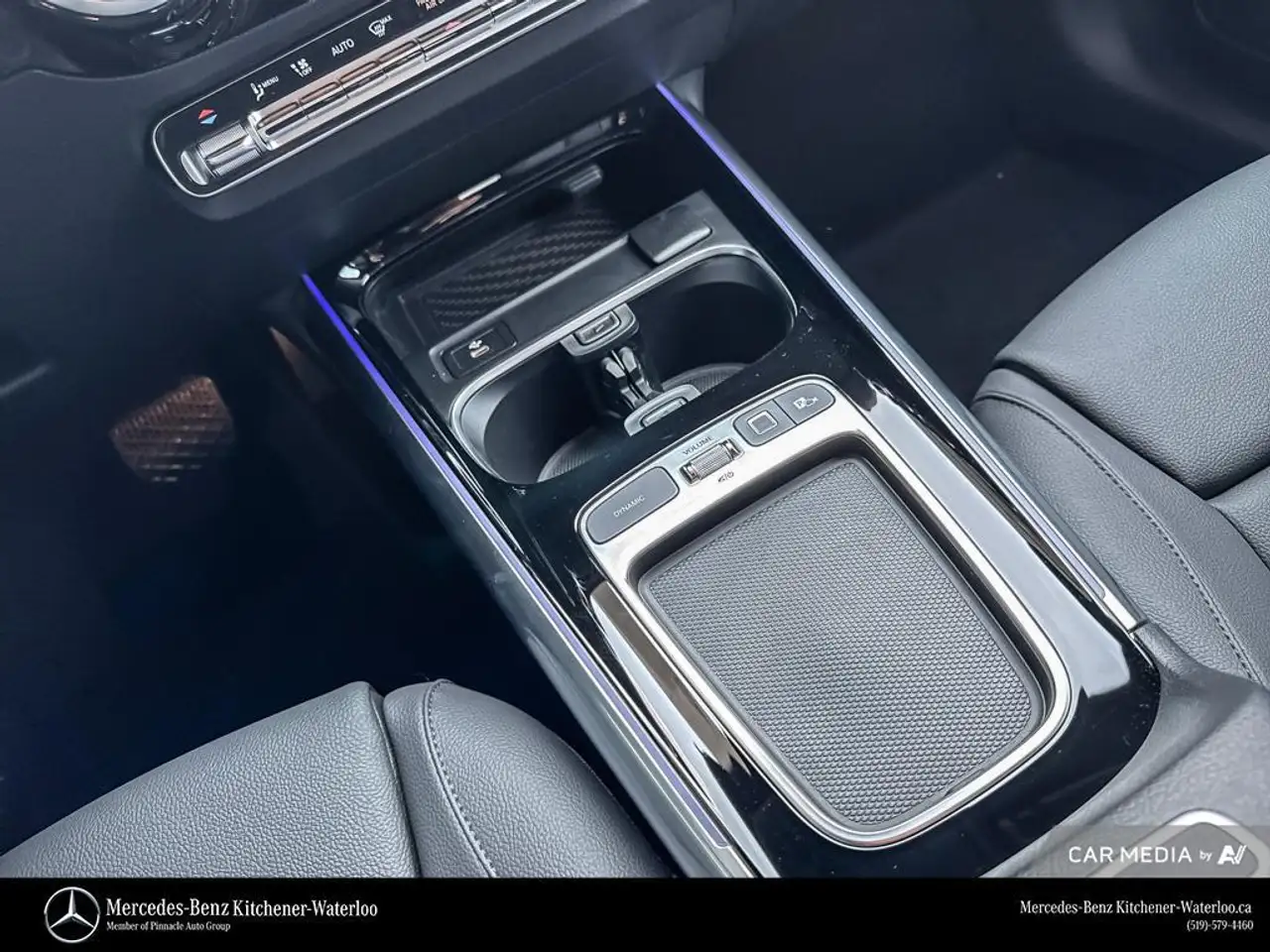 Mercedes-Benz GLA снимка Mercedes-Benz GLA