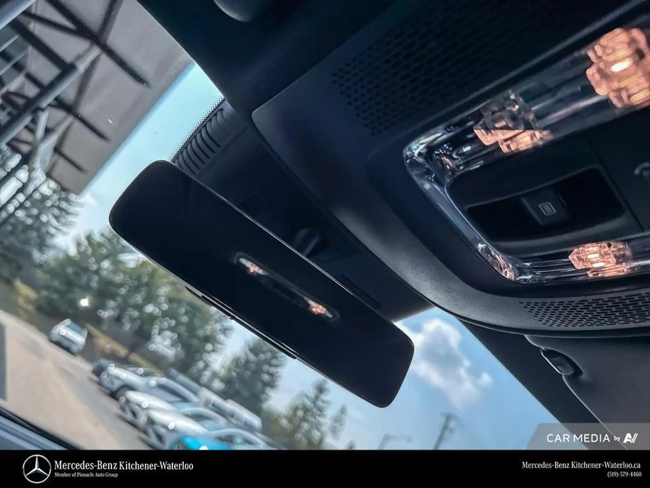 Mercedes-Benz GLA снимка Mercedes-Benz GLA