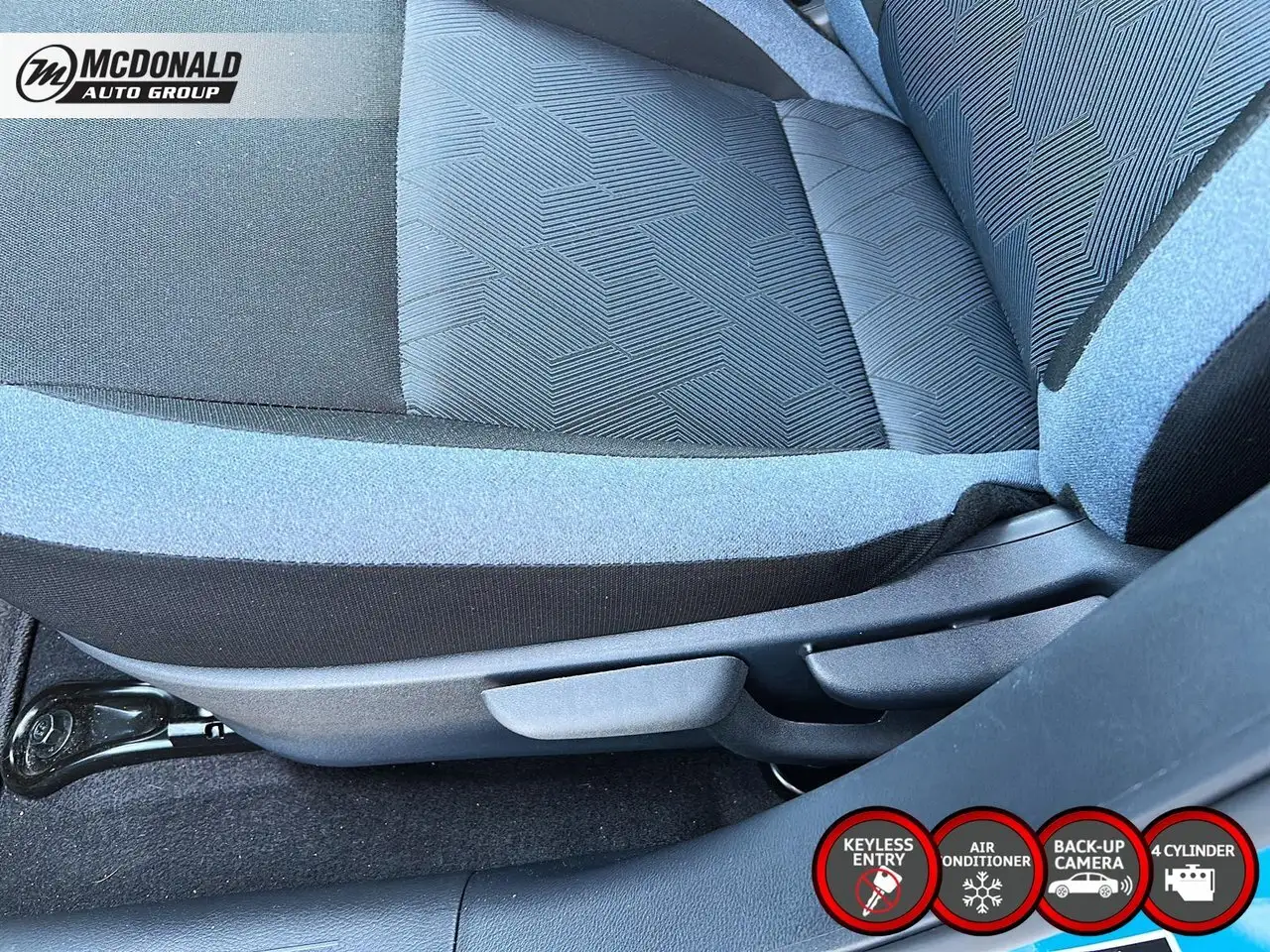 Nissan Versa снимка Nissan Versa