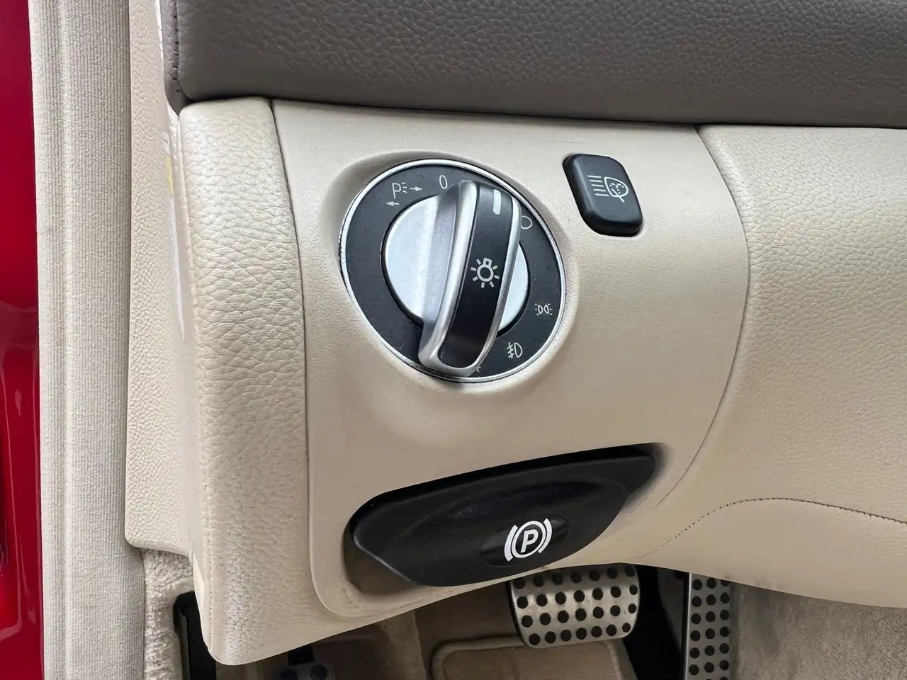 Mercedes-Benz SL снимка Mercedes-Benz SL