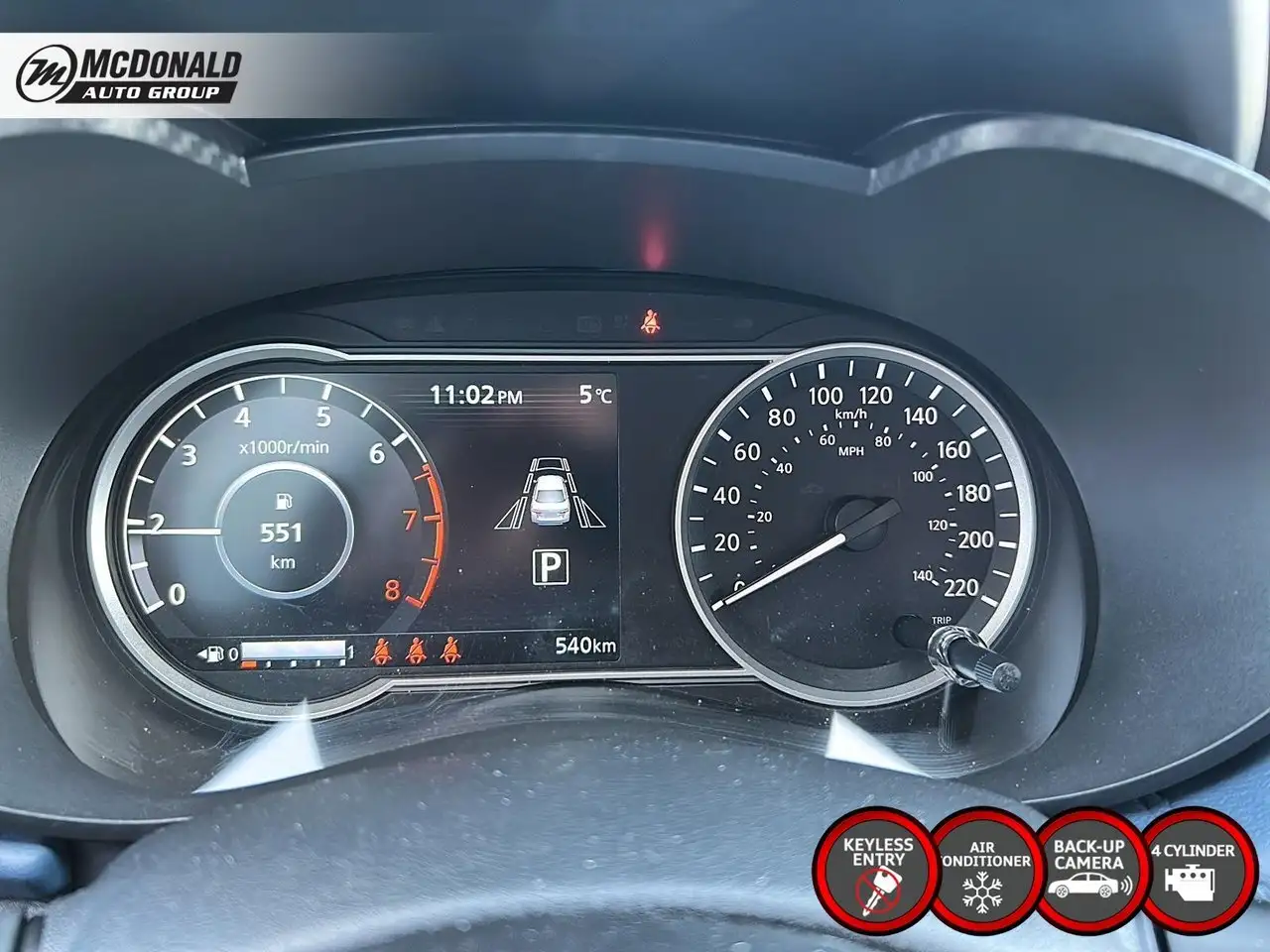 Nissan Versa снимка Nissan Versa