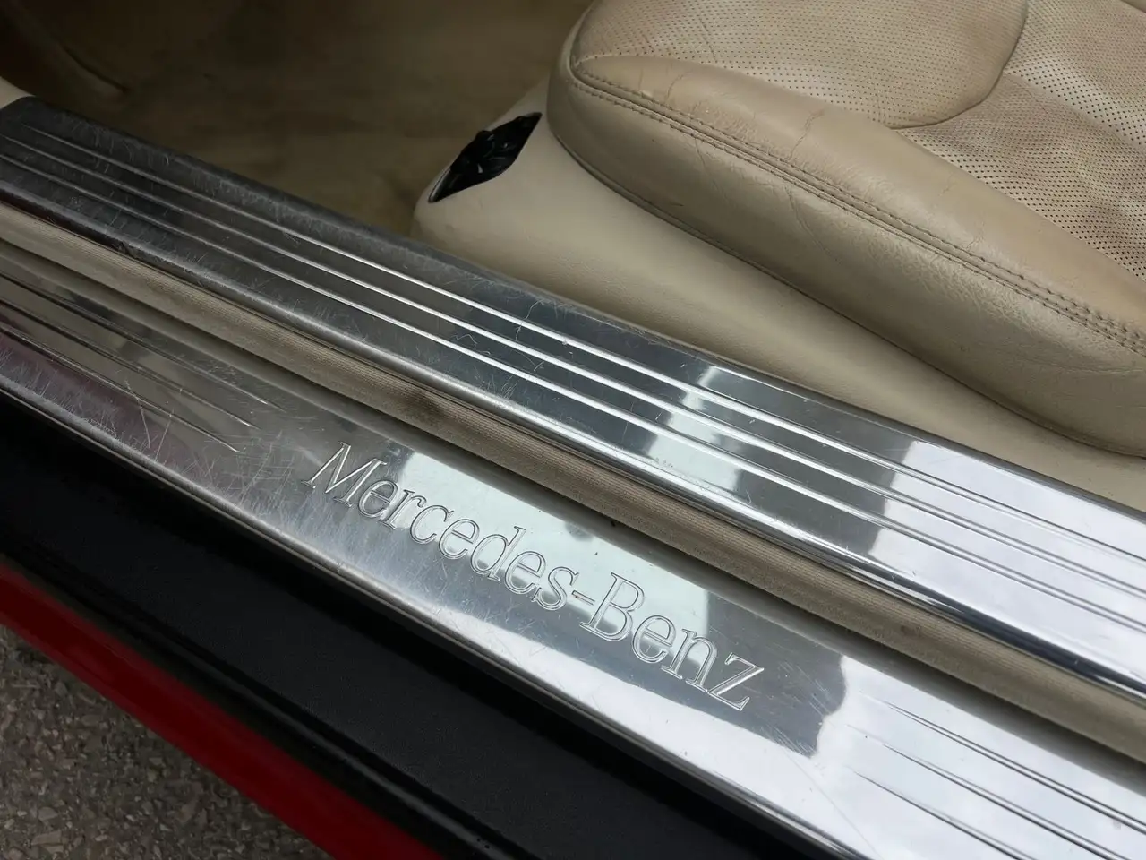 Mercedes-Benz SL снимка Mercedes-Benz SL
