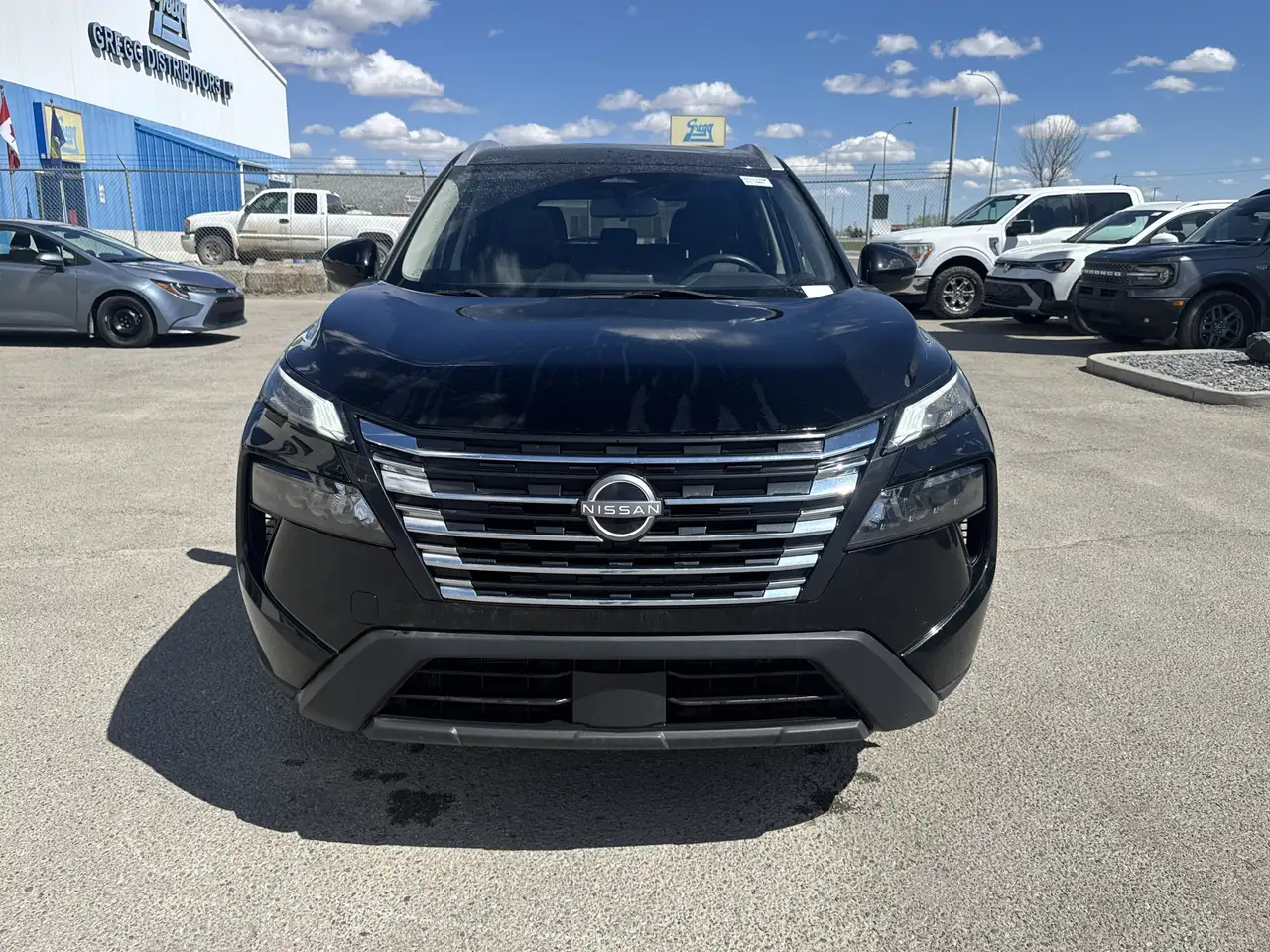 Nissan Rogue снимка Nissan Rogue