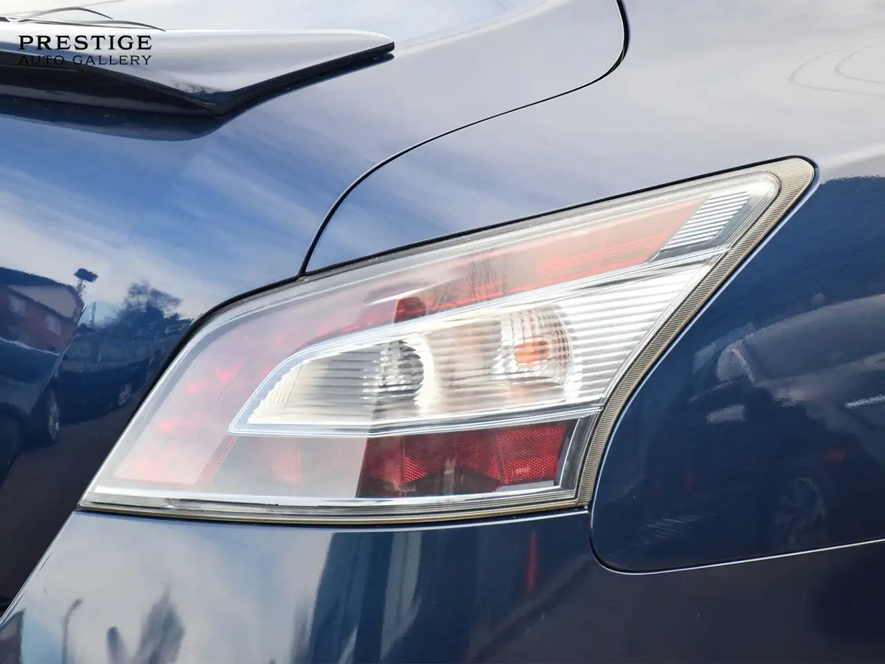 Nissan Maxima photo Nissan Maxima