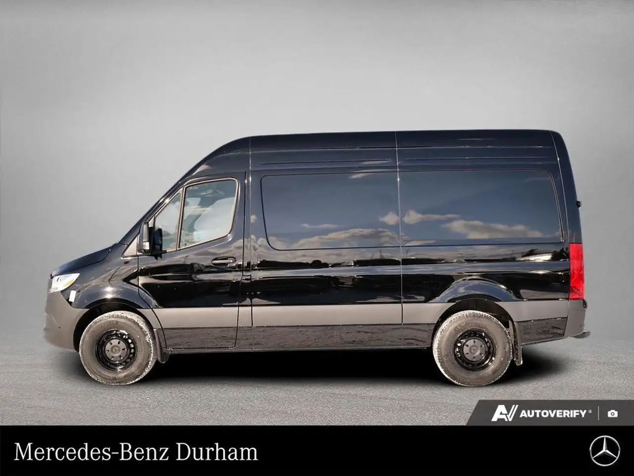 Mercedes-Benz Sprinter снимка Mercedes-Benz Sprinter