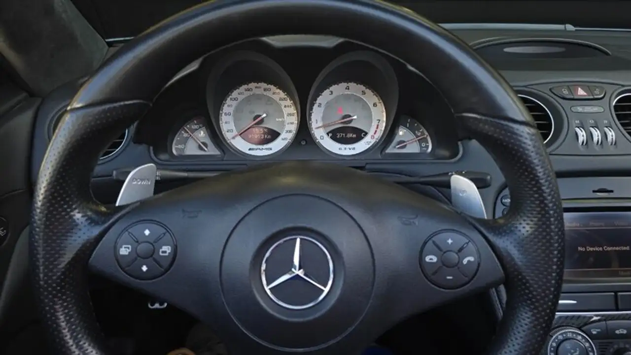 Mercedes-Benz SL снимка Mercedes-Benz SL