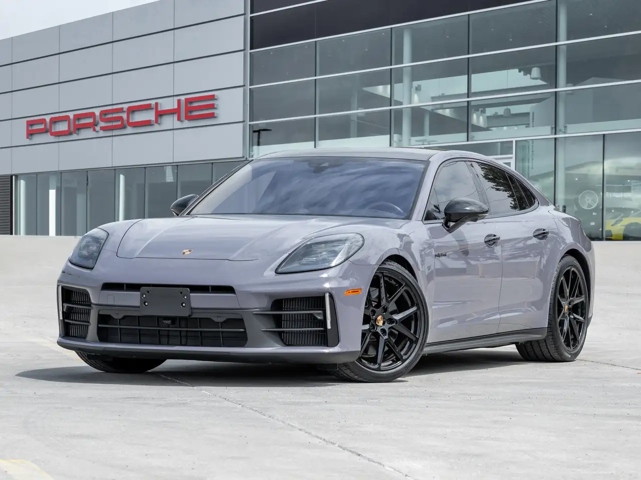 Porsche Panamera снимка Porsche Panamera
