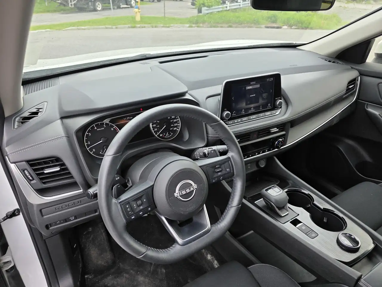 Nissan Rogue photo Nissan Rogue