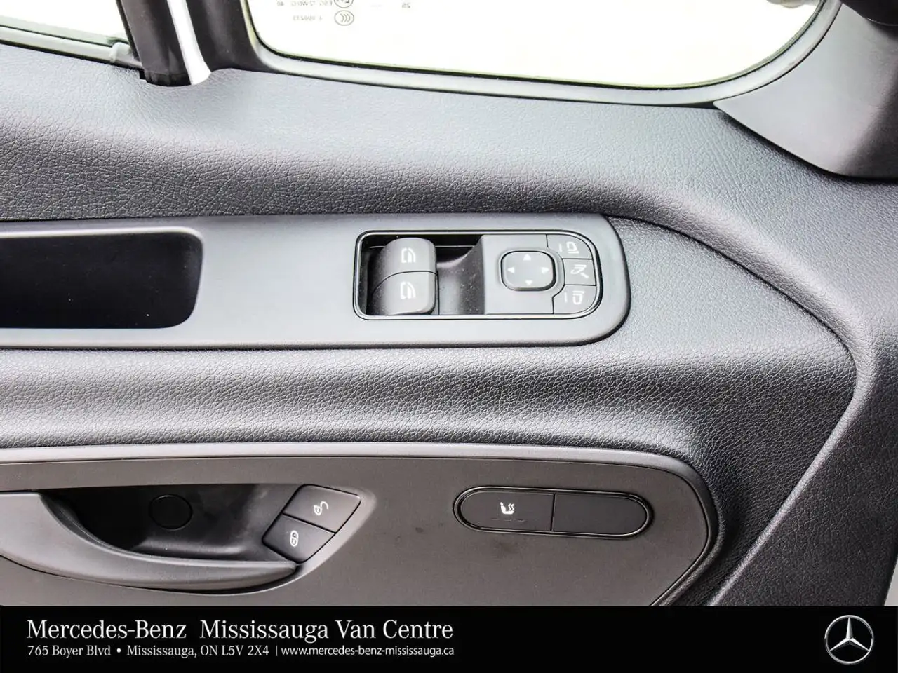 Mercedes-Benz Sprinter снимка Mercedes-Benz Sprinter