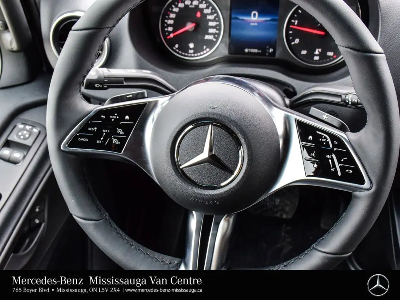 Mercedes-Benz Sprinter снимка Mercedes-Benz Sprinter