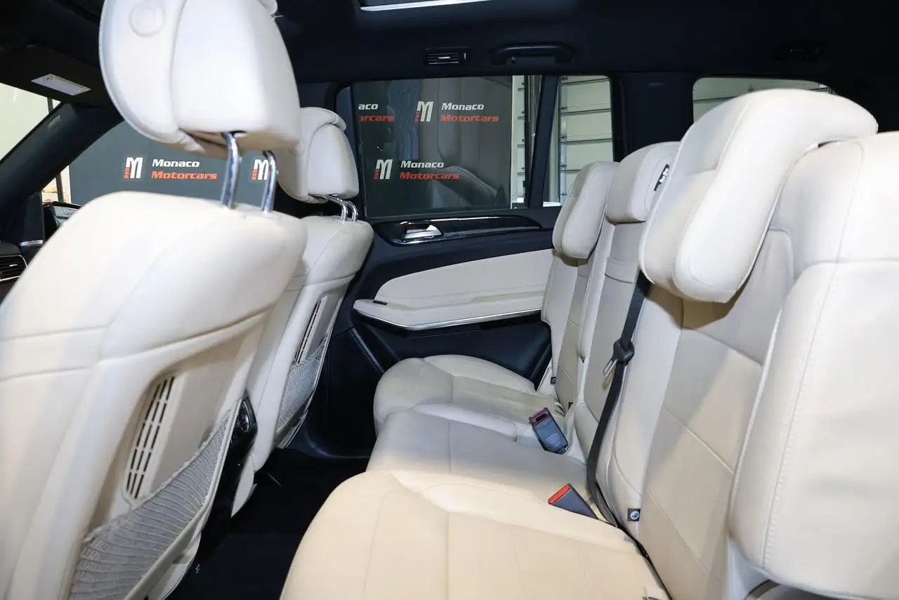 Mercedes-Benz GLS снимка Mercedes-Benz GLS